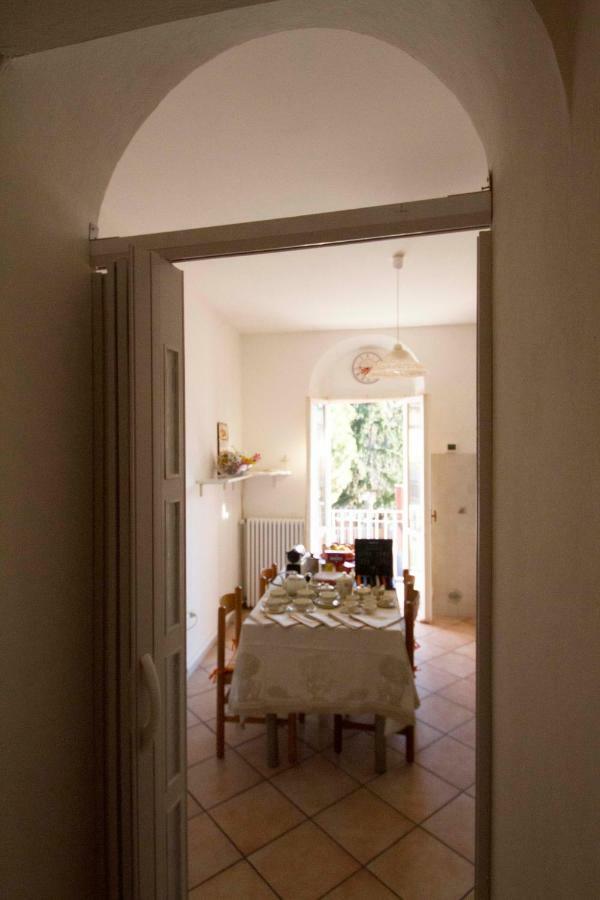 تشيزينا Bed & Breakfast Porta Santi المظهر الخارجي الصورة